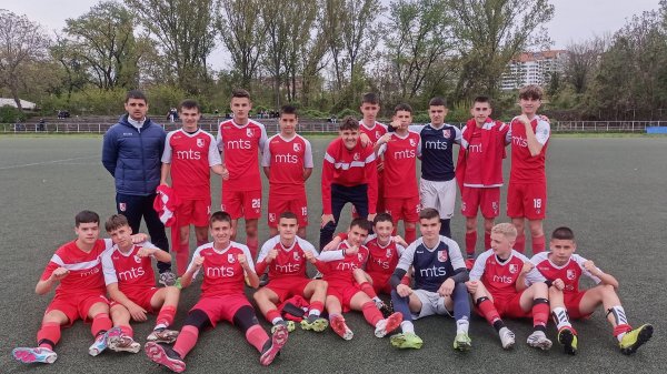 Stojković dva puta u metu, Prva liga pionira FSRIS