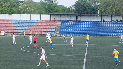 Surčinci se revanširali "studentima" za jesenji poraz, Srpska liga Beograd