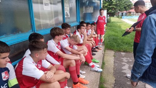 Čvrst otpor Kopernikusa ali Radnički ipak slavio, Prva liga pionira FSRIS