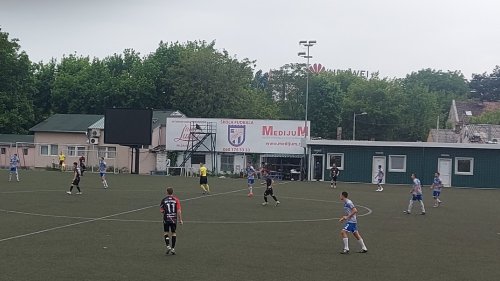 Fenjer ugašen u Savi, Srpska liga Beograd