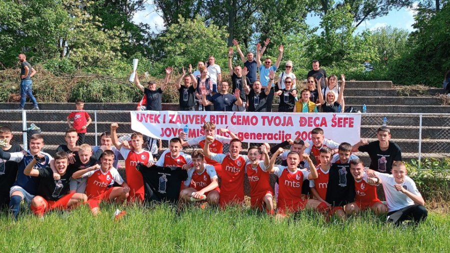 "Nemoj tako jako bolan, povredićeš golmana", Prva liga pionira FSRIS