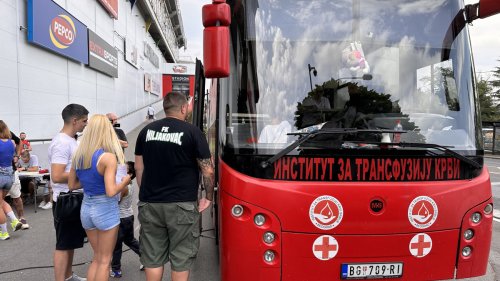 Uspešno organizovana akcija davanja krvi