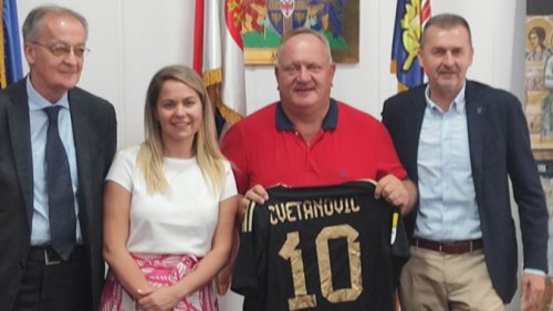 Gradonačelnik Leskovca upriličio prijem za predstavnike Čukaričkog i FSS, Mozzart Bet Super liga Srbije