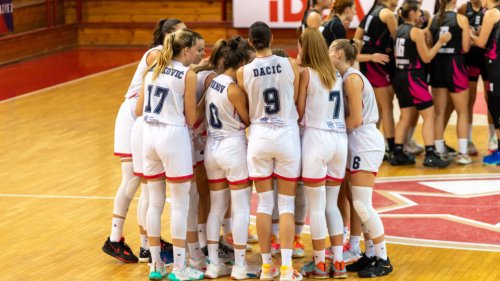 Crveno-bele ubedljive u Vrbasu, Prva ženska liga Srbije