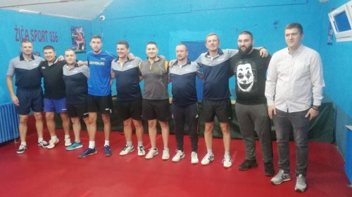 U Zmajevcu revija za zelenim stolom