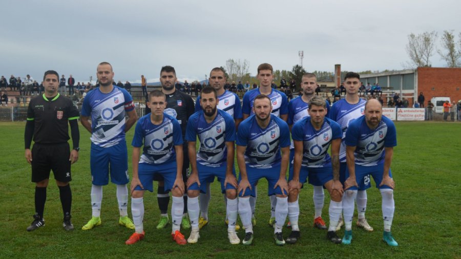 Jedinstvo iz Bošnjace za prsa ispred Vranjanaca, Zona "Jug"