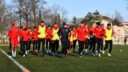 Bez većih promena u igračkom kadru Radničkog 1923, u toku potraga za zimskom bazom, Mozzart Bet Super liga Srbije