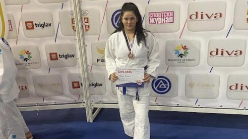 Bronzana medalja i diploma za Teodoru Đorđević