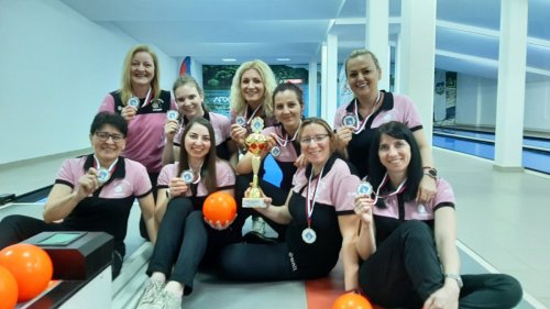 Kikinđanke visoko poletele