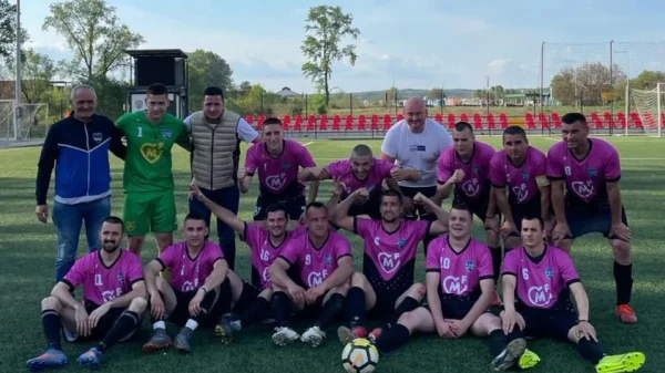 Jezero 2017 pobedom na gostovanju nagovestilo da će prvenstvo biti neizvesno do samog kraja, Druga rasinska okružna liga