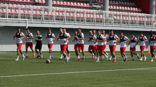 Fudbaleri Voždovca započeli pripreme za novu sezonu, Rade Veljović ponovo na "Krovu", Mozzart Bet Prva liga Srbije