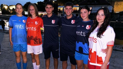 Fudbalski klub Radnički promovisao novi dres, Mozzart Bet Super liga Srbije