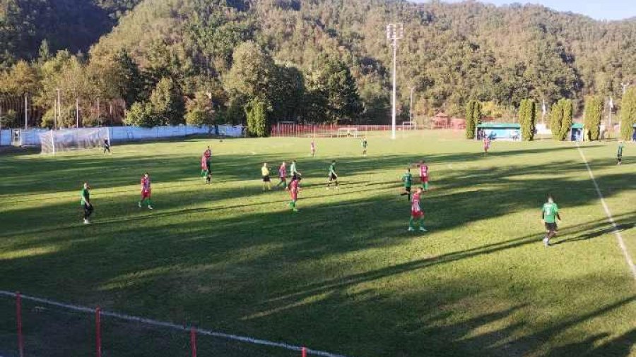 Revija golova na stadionu u Brusu i pobeda Rembasa rezultatom 2:3, Zona "Zapad"