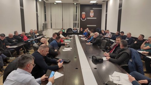 Apel za spas Sloge na sednici Skupštine