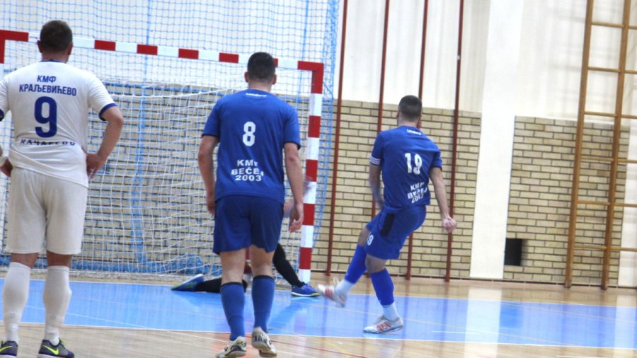 Futsaleri Bečeja 2003 ne daju lidersku poziciju, Futsal liga Vojvodine