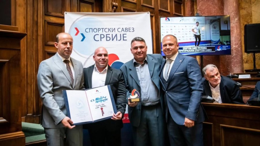 Prestižno majsko priznanje Sportskom savezu Trstenik