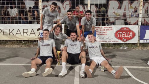 Dodelom nagrada sinoć je završen VII Tradicionalni turnir u fudbalu 4 na 4 "Memorijal Joca Mihailović"