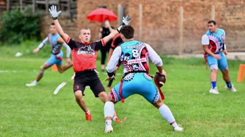 Indians i Royal Crowns savršeni na startu Prve fleg fudbal lige Srbije, Prva fleg fudbal liga Srbije