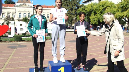 "Trke ulicama grada": Trčalo preko 500 osnovaca i srednjiškolaca
