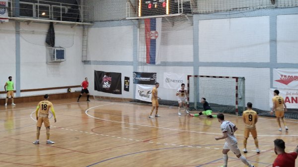 Hram čvrsto prigrlio fenjer, Prva Futsal liga