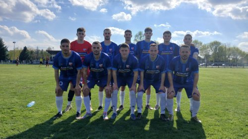 Glogonj ubedljiv: Pet golova u mreži Crvene zvezde, blistali dvostruki strelci Ivić i Mršović