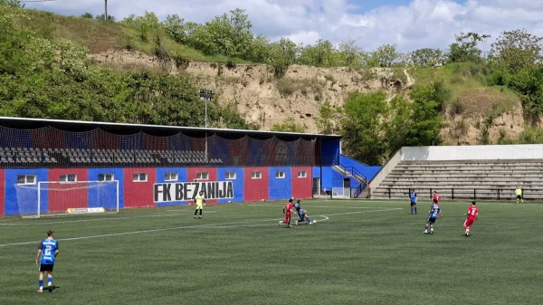 Bežanija ne posustaje, pobeda nad Komgrapom za korak bliže Srpskoj ligi, Beogradska zona