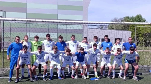 Simonovićev het-trik za goleadu u Inđiji: Dinamo 1945 ubedljiv protiv Železničara, Druga kadetska liga Vojvodine - "Jug"