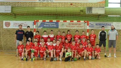 Novi Bečej u znaku najmlađih: Mini-rukomet okupio buduće rukometaše