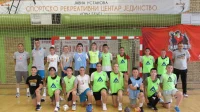 Žarko Šešum među mladim rukometašima: Posetio 6. kamp "Handball Friends" u Novom Bečeju