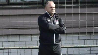 Trener Enes Malići na klupi Omoljičana