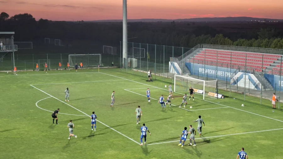 Prazne mreže u Pazovi, Romantičari bez rešenja za čvrsti Radnik, Mozzart Bet Super liga Srbije